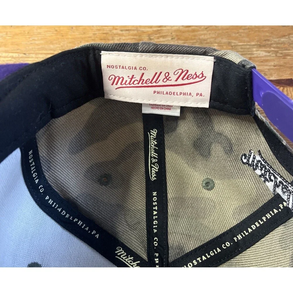 Mitchell & Ness used snapback